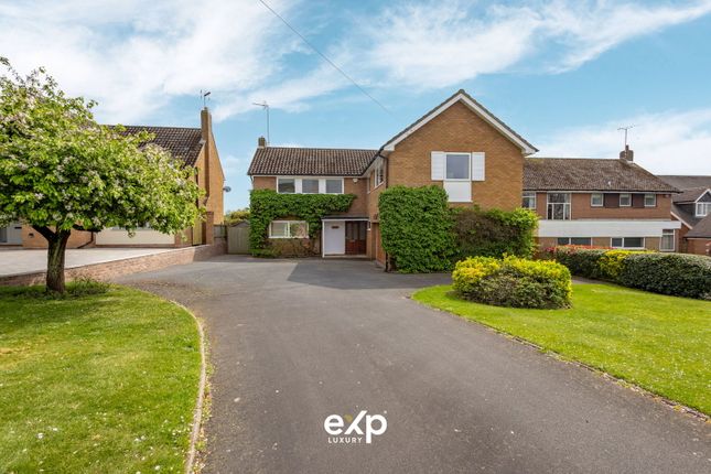 Newfield Road, Stourbridge DY9 5 bed detached house for sale