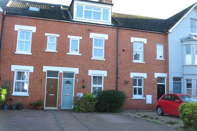 4 bedroom terraced house for sale