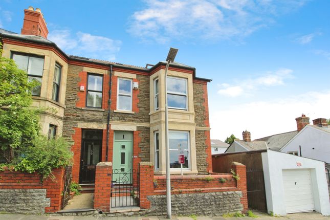 4 bedroom end of terrace house for sale