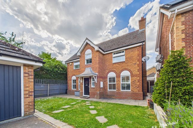Bowler Road, Aylesbury, Buckinghamshire 4 bed detached house for sale