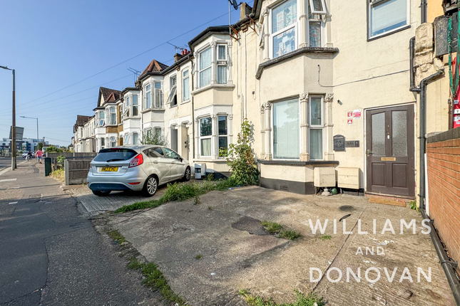 2 bedroom ground floor flat for sale