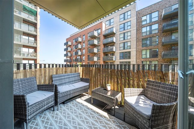 Regal Walk, Bexleyheath 1 bed apartment for sale