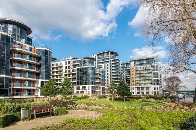 The Boulevard, Imperial Wharf, SW6 2 bed apartment for sale