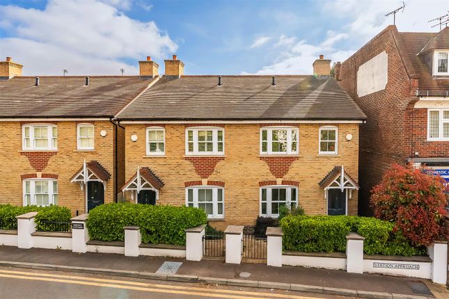 STATION APPROACH, EAST HORSLEY, KT24 3 bed house for sale