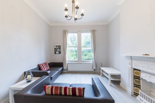 Dartmouth Road, London NW2 2 bed flat for sale