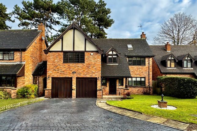 6 bedroom detached house for sale