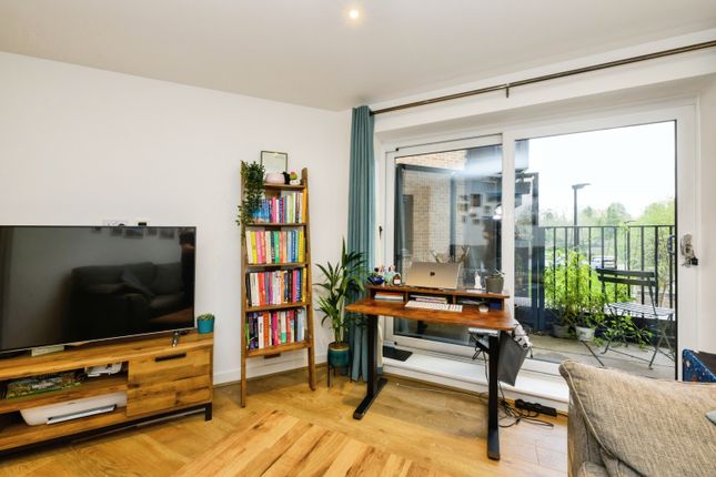 2 bed flat