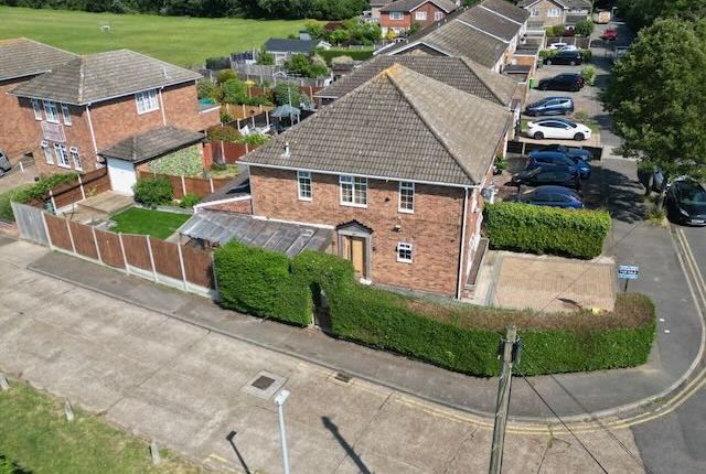 3 bed semi-detached house