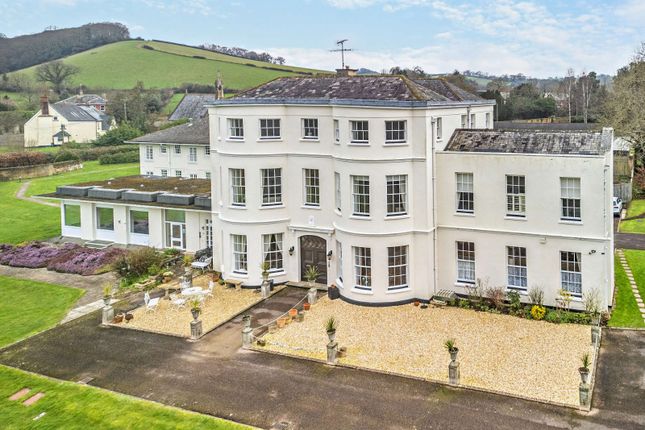 Cowley, Exeter, Devon 2 bed flat for sale