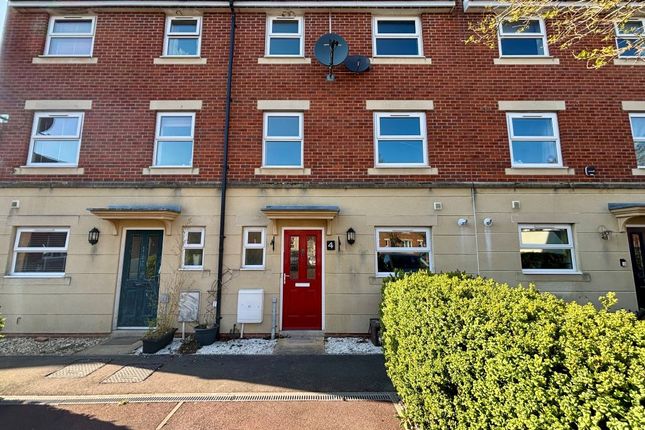 5 bed terraced house