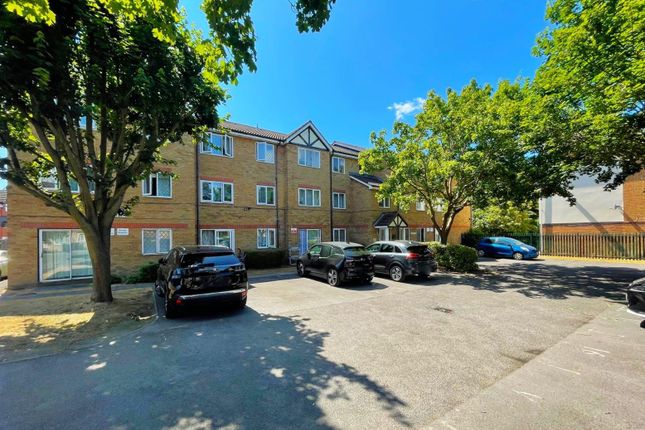 Heathfield Drive, Mitcham CR4 1 bed flat for sale