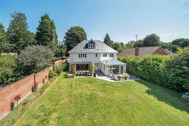 Knightsbridge Road, Surrey GU15 5 bed detached house for sale
