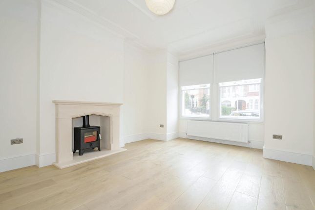 4 bed semi-detached house