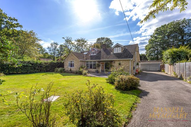 5 bed detached house