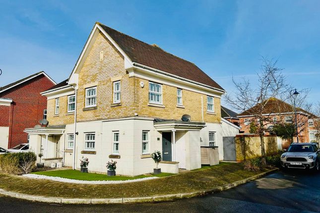 Swordsmans Road, Deepcut, Camberley... 3 bed semi