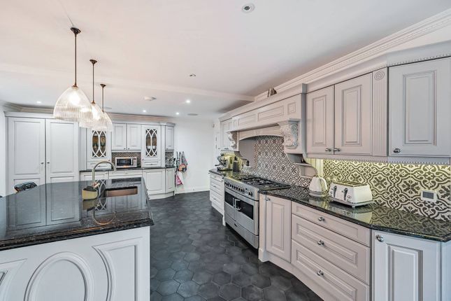 Ranmore Avenue, Shirley, Croydon, CR0 7 bed detached house for sale