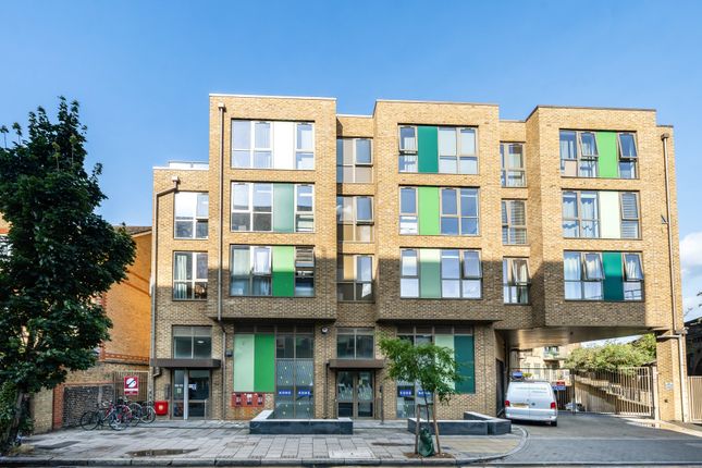 Bedford Road, Clapham, London, SW4 1 bed flat for sale