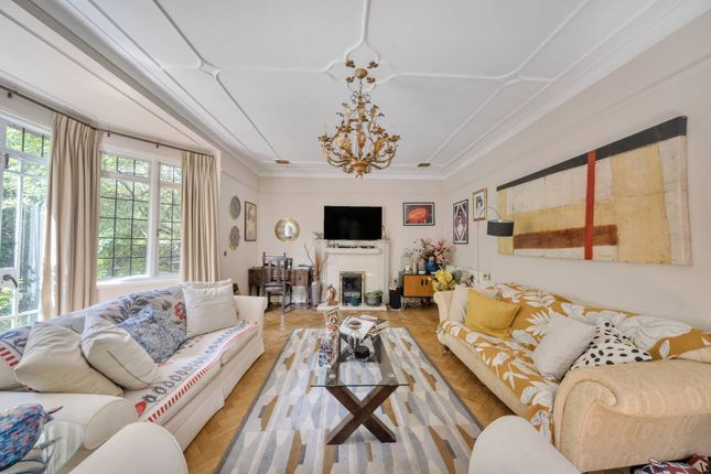 Whitgift Avenue, South Croydon, CR2 4 bed detached house for sale