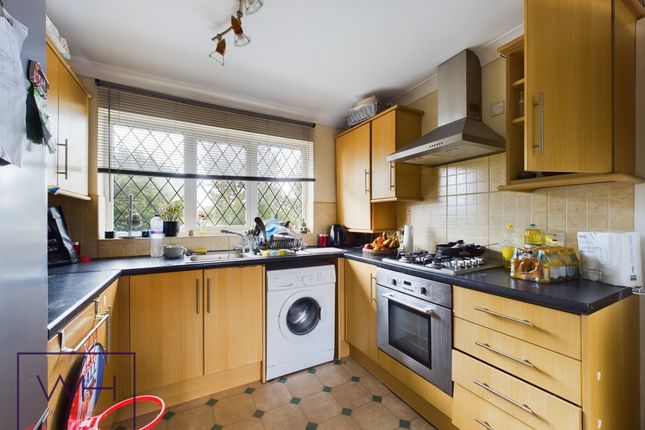 Halmshaw Terrace, Doncaster DN5 2 bed flat for sale