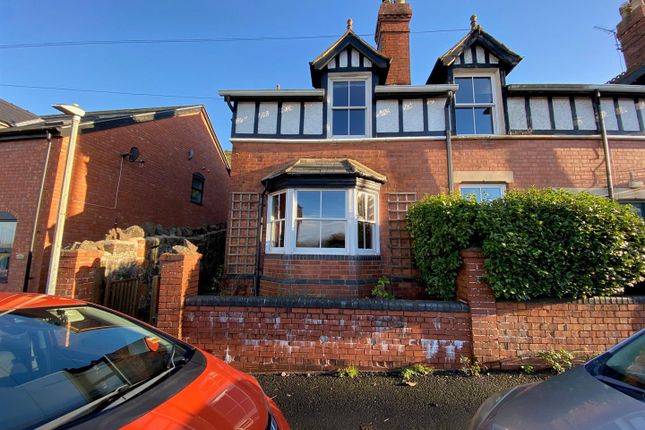 West Malvern Road, Malvern 2 bed end of terrace house for sale
