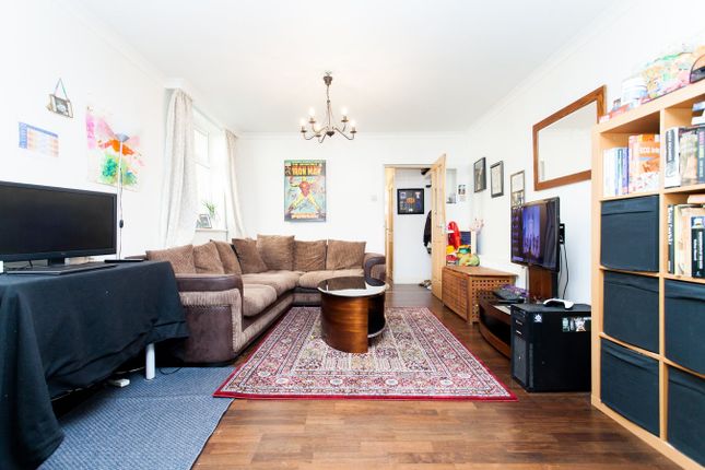 Perry Rise, London, SE23 2 bed apartment for sale