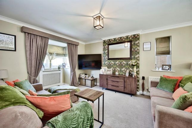 Eleanor Drive, Milton Regis... 6 bed house for sale