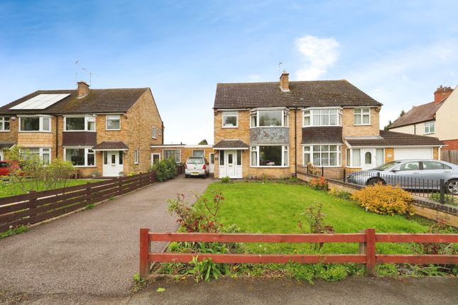 3 bed semi-detached house