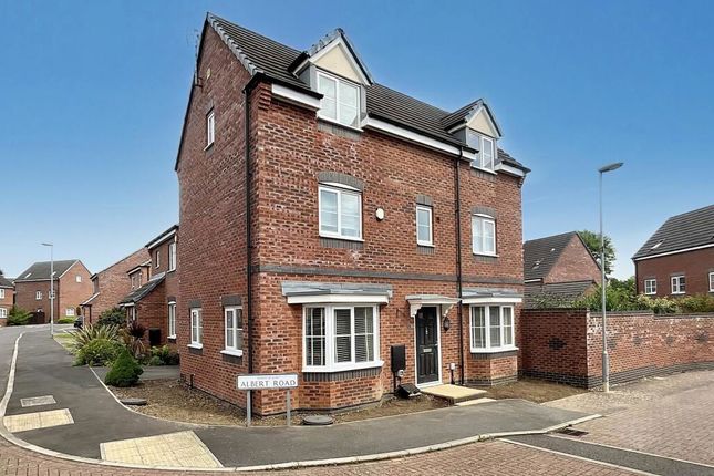 Albert Road, Leicester LE8 4 bed detached house for sale