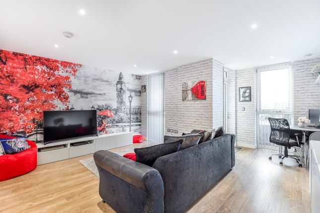 Cable Walk, Greenwich 1 bed apartment for sale