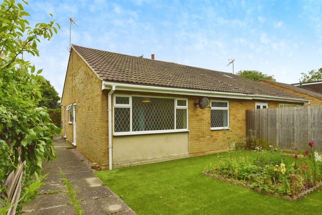 2 bedroom semi-detached bungalow for sale