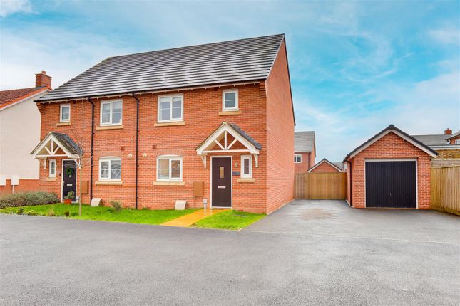 3 bed semi-detached house
