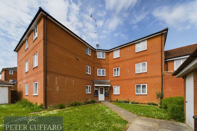 Greenwood Avenue, Enfield EN3 2 bed ground floor flat for sale