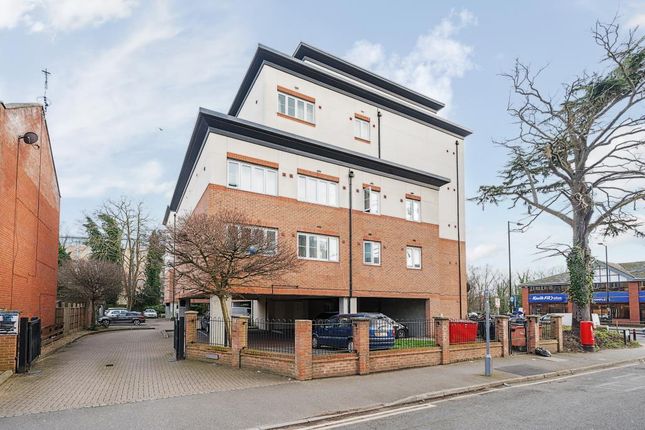 Bath Road,  Slough,  SL1 2 bed flat for sale