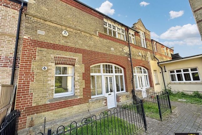 3 bed terraced house