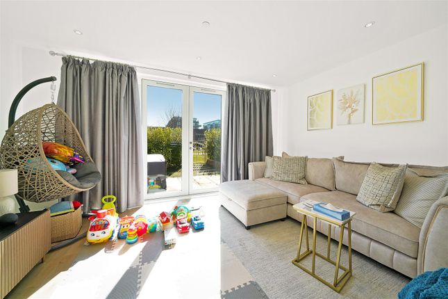 3 bedroom town house for sale