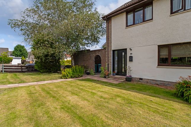 3 bed semi-detached house