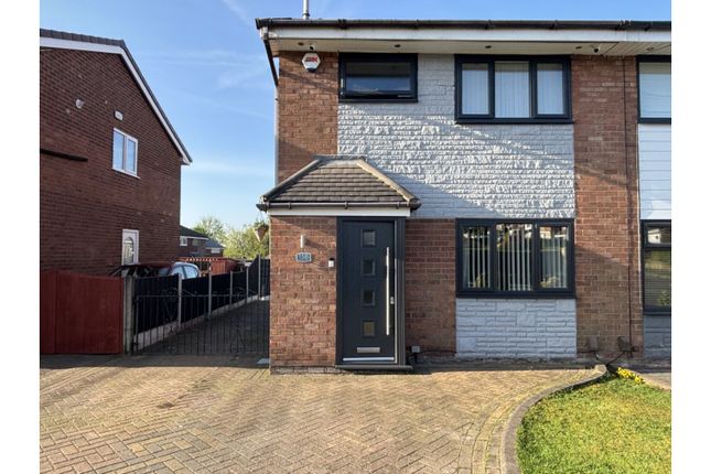 3 bed semi-detached house