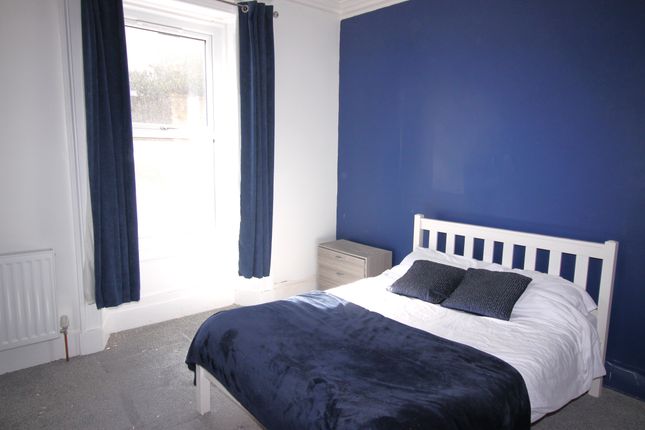 2 bed flat