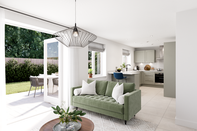 5 bed detached house