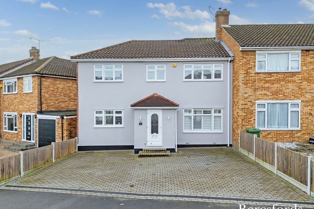 Severn Drive, Upminster, RM14 4 bed semi