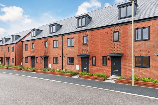 4 bed semi-detached house