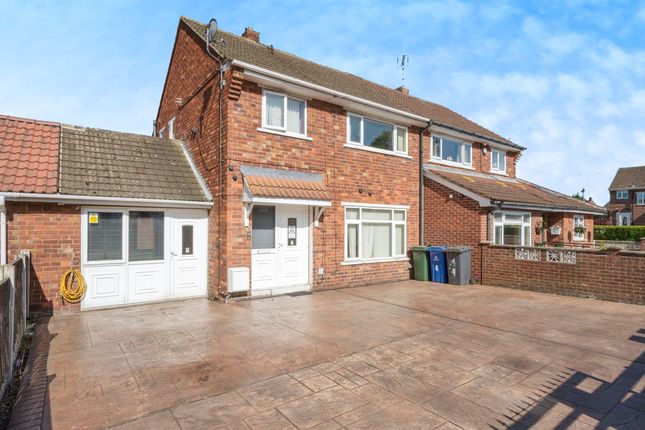 3 bedroom semi-detached house for sale