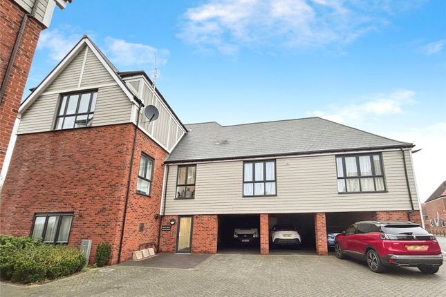 Beaufighter Close, Kent ME4 2 bed flat for sale