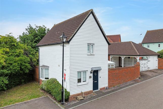 Webb Close, Chelmsford 2 bed detached house for sale