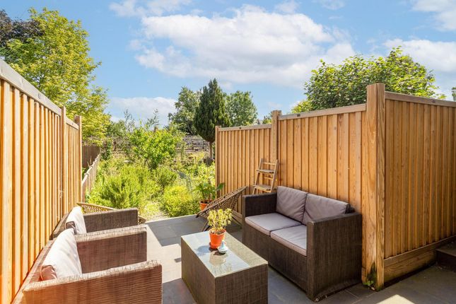 2 bedroom maisonette for sale