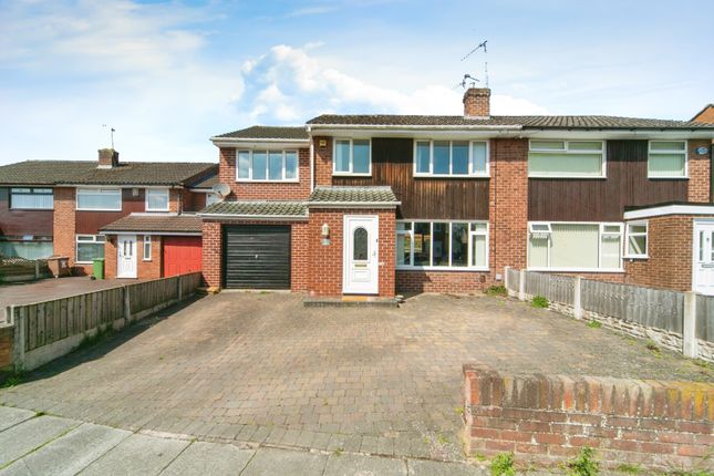 4 bed detached house