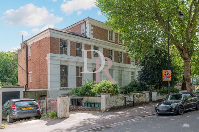 Highbury New Park, Highbury, N5 2 bed flat for sale