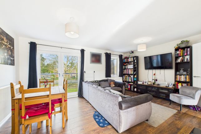 Monkton Drive, Bordon, Hampshire, GU35 2 bed coach house for sale