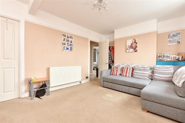 3 bed flat