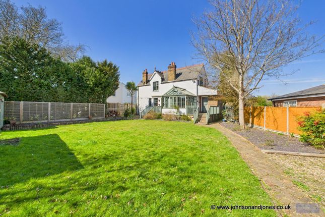 4 bed detached house